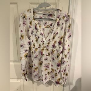 Lucky Brand women’s top large. White with gold and purple flowers. NWT.